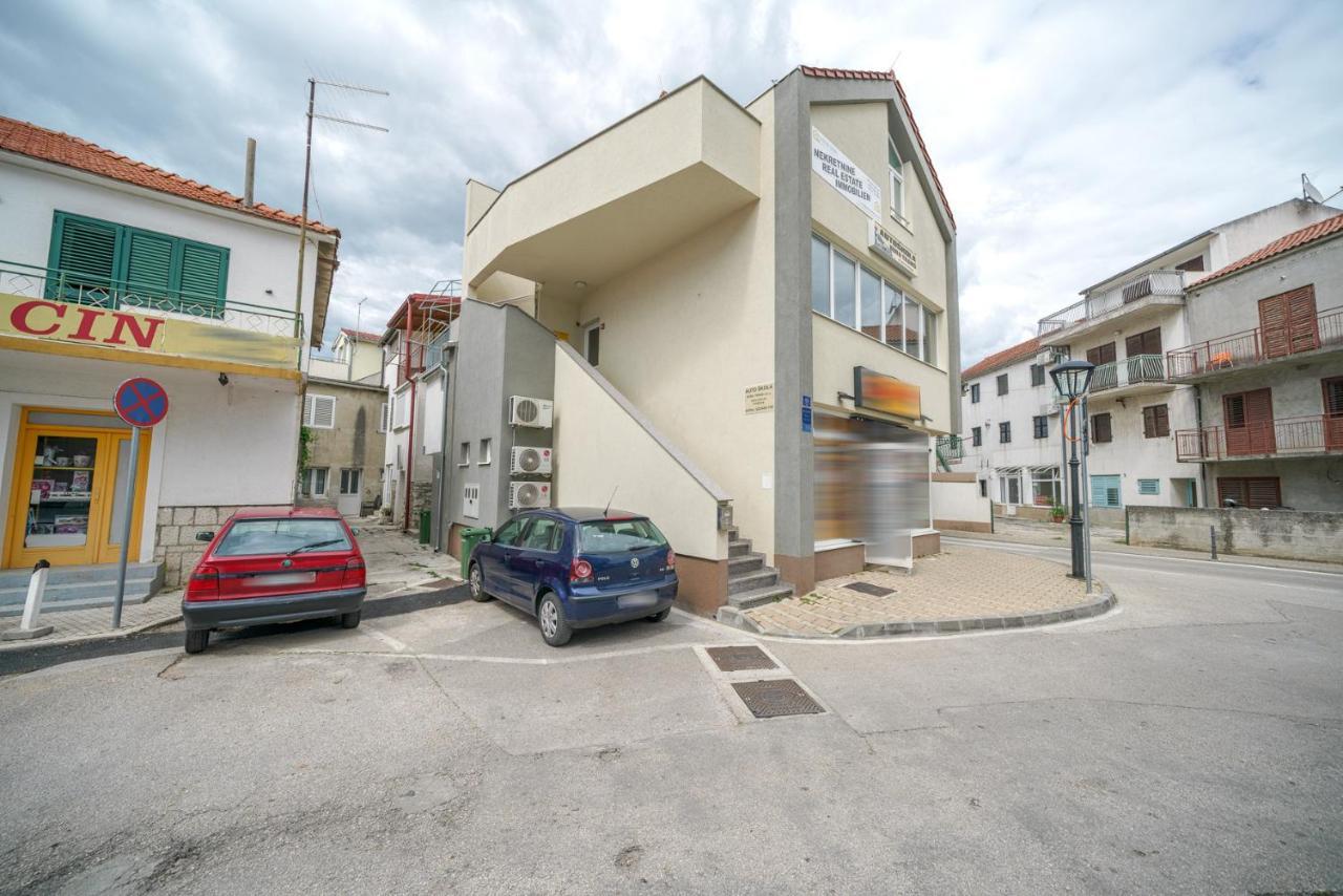 Studio Apartman Salis Vodice Appartement Buitenkant foto